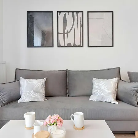 Sloneczny Z Balkonem I Parkingiem, Blisko Plazy By Renters Apartman
