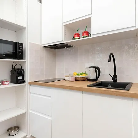 Sloneczny Z Balkonem I Parkingiem, Blisko Plazy By Renters *