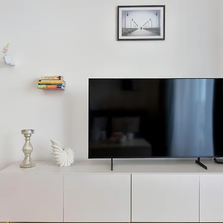 Sloneczny Z Balkonem I Parkingiem, Blisko Plazy By Renters *