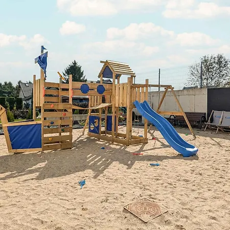 Апартаменты Sloneczny Z Balkonem I Parkingiem, Blisko Plazy By Renters *